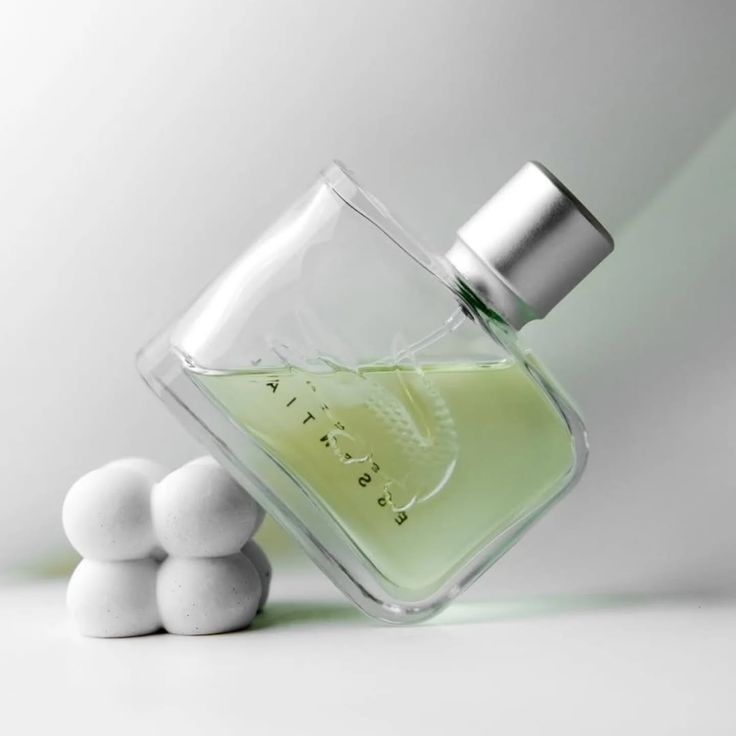 Lacoste Essential